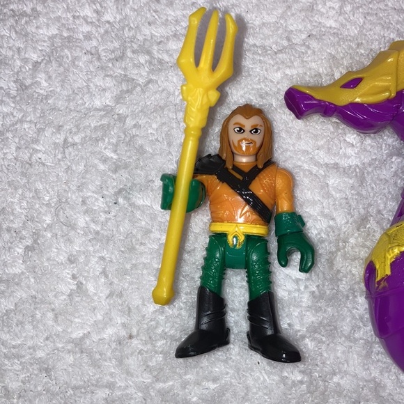 Imaginext DC Super Friends AQUAMAN'S SEAHORSE with Aquaman and Scepter - Picture 2 of 4